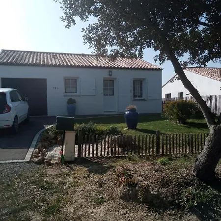 Maison Port Bourgenay 度假居